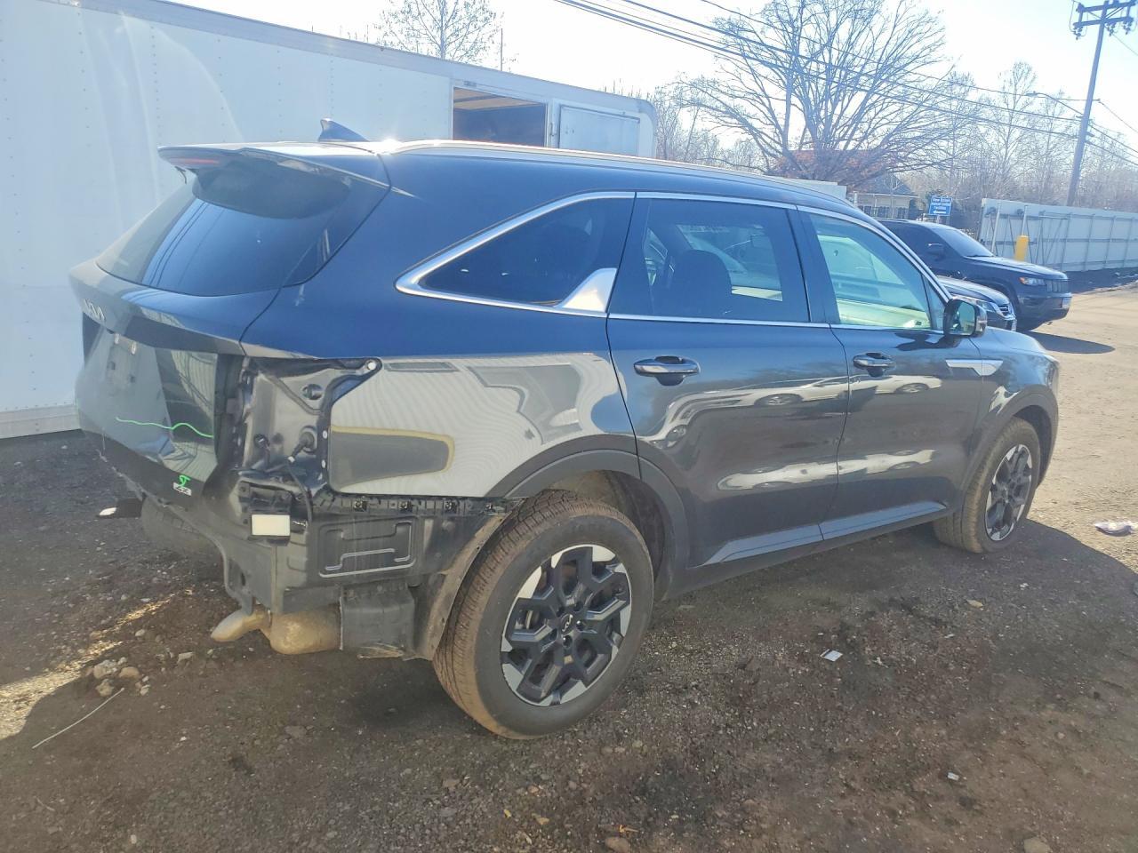 2024 KIA SORENTO