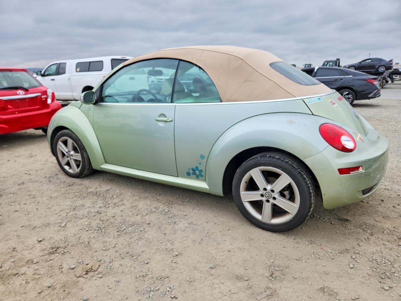 2007 VOLKSWAGEN Beetle