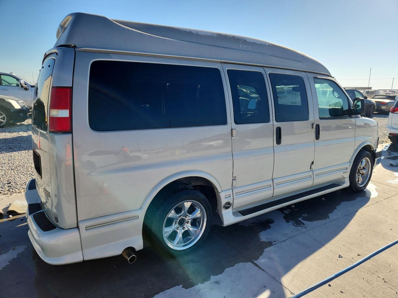 2005 GMC Savana