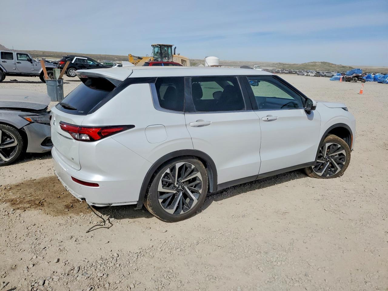 2022 MITSUBISHI outlander