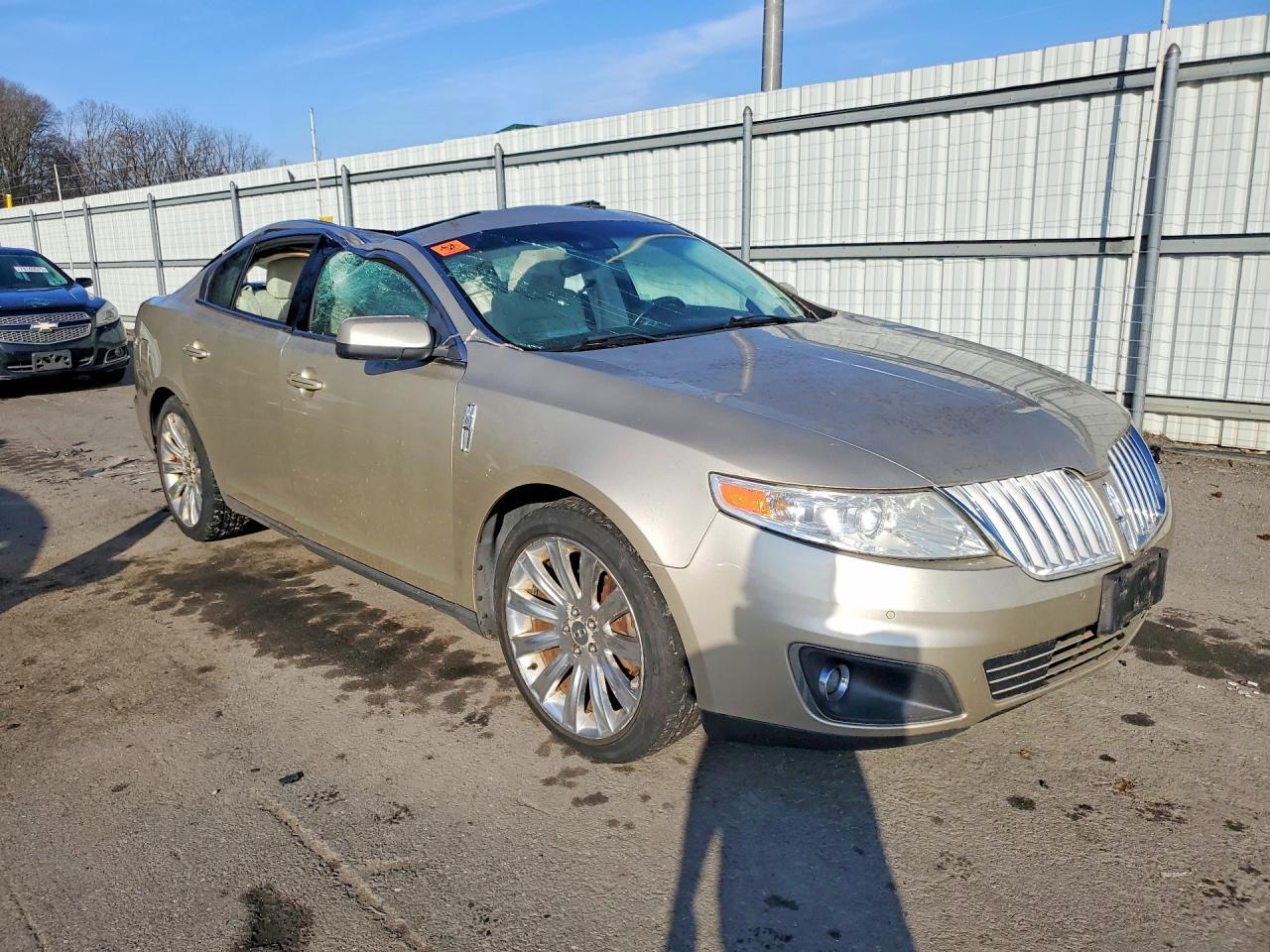 2010 LINCOLN MKS