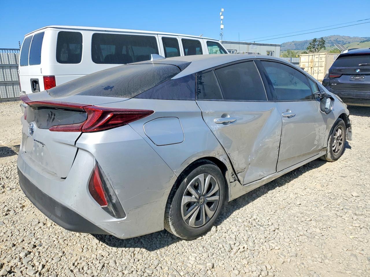 2017 TOYOTA Prius Prime