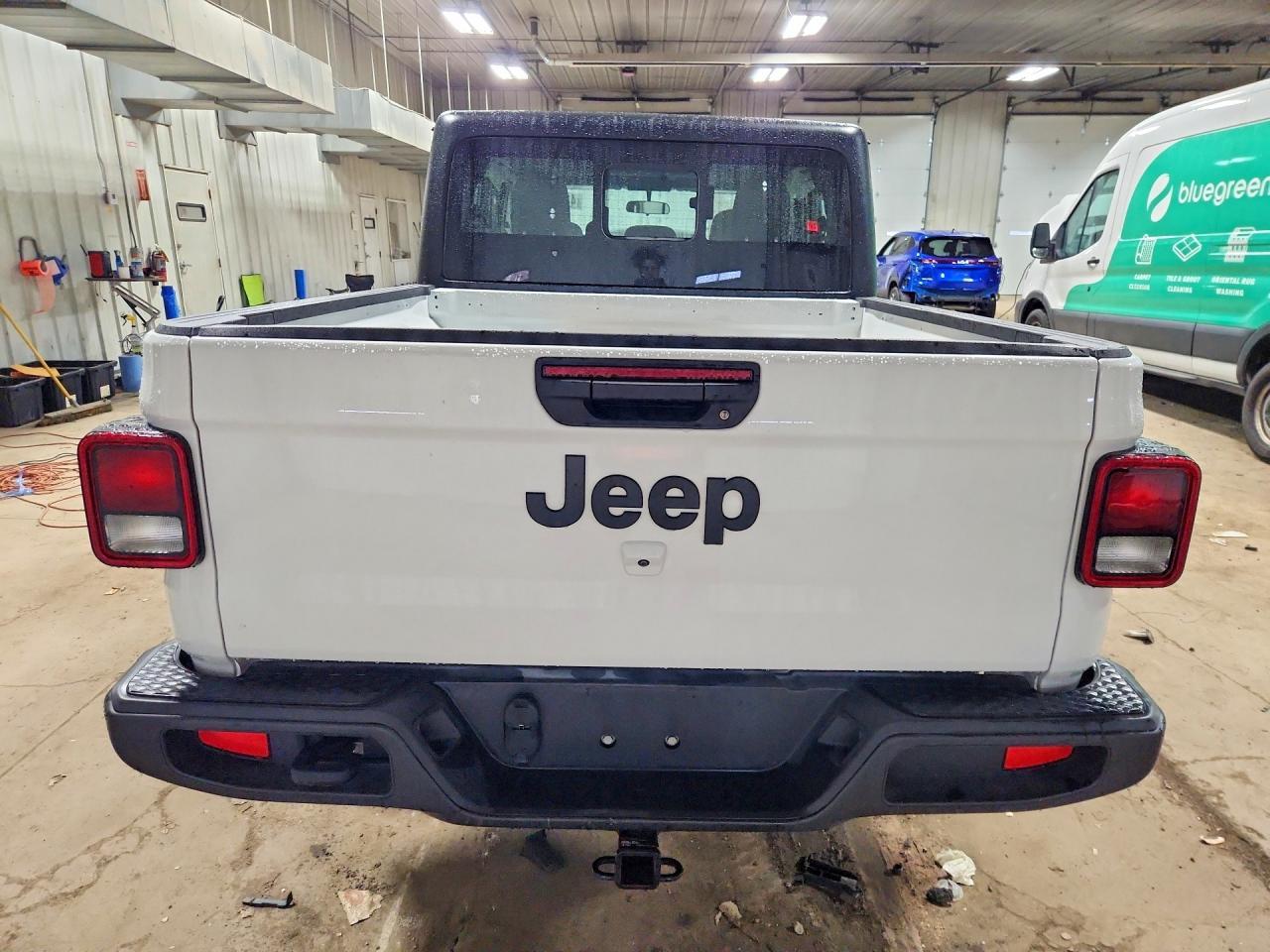 2025 JEEP Gladiator