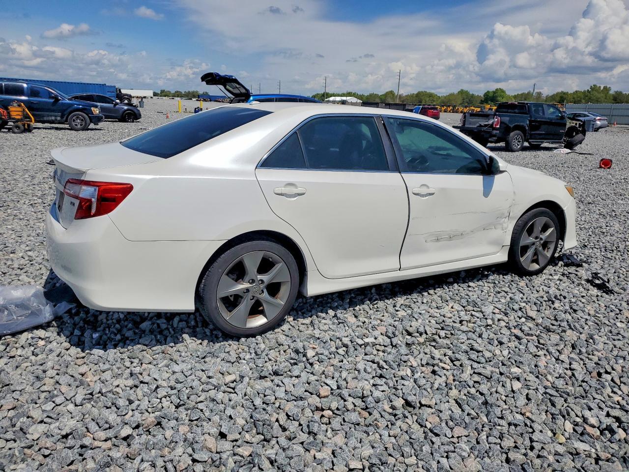 2012 TOYOTA CAMRY