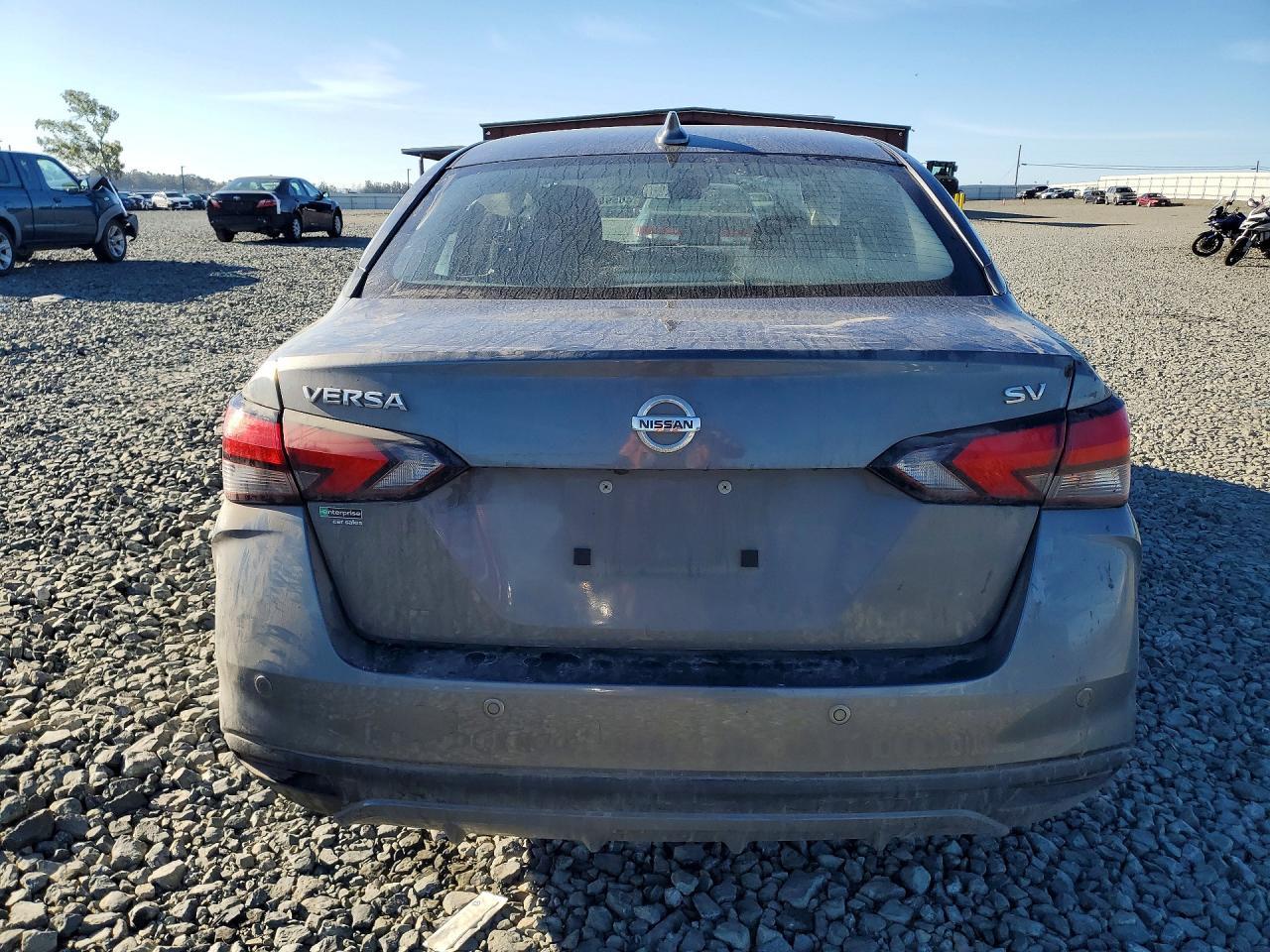 2021 NISSAN VERSA