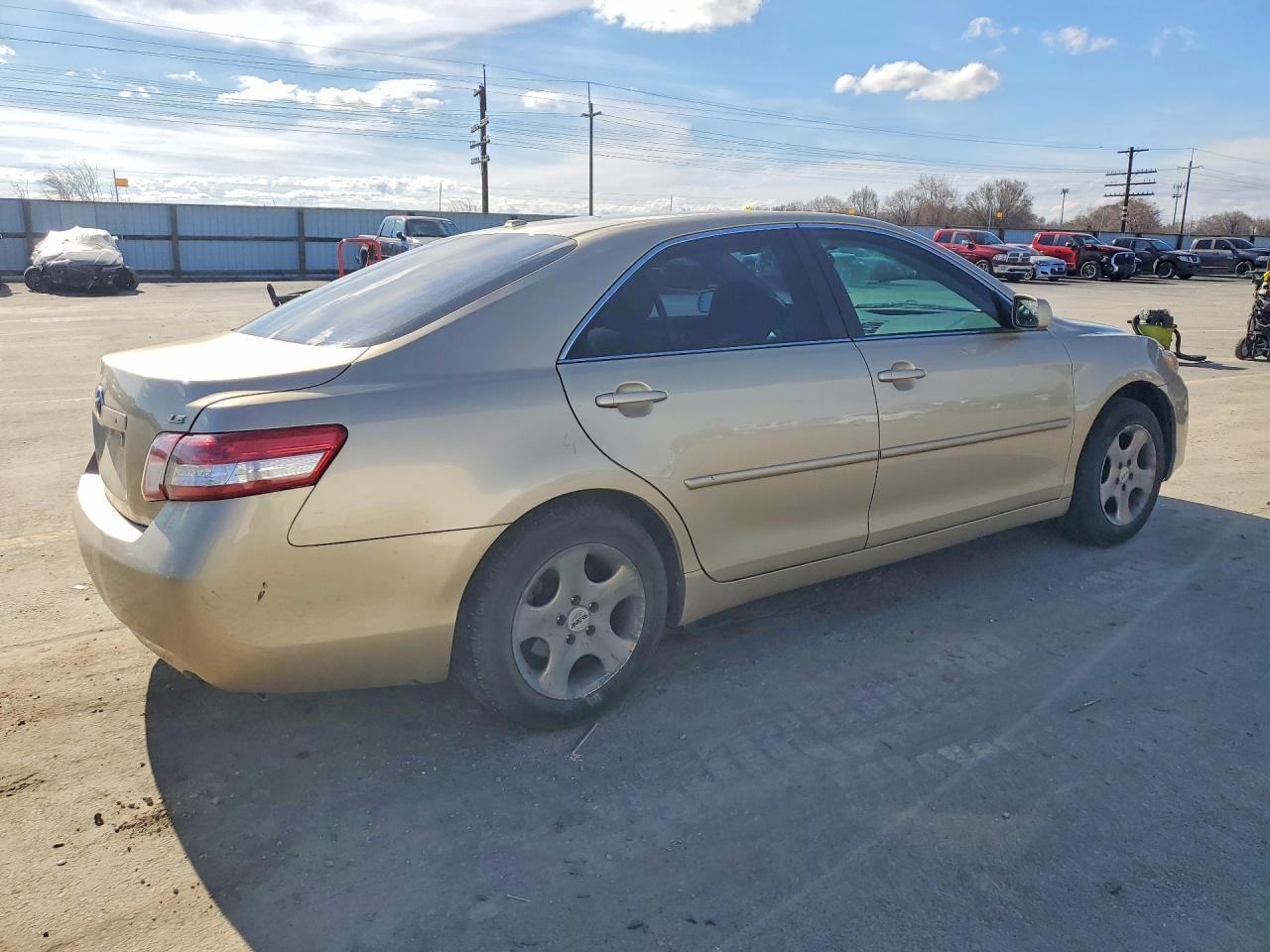 2011 TOYOTA CAMRY