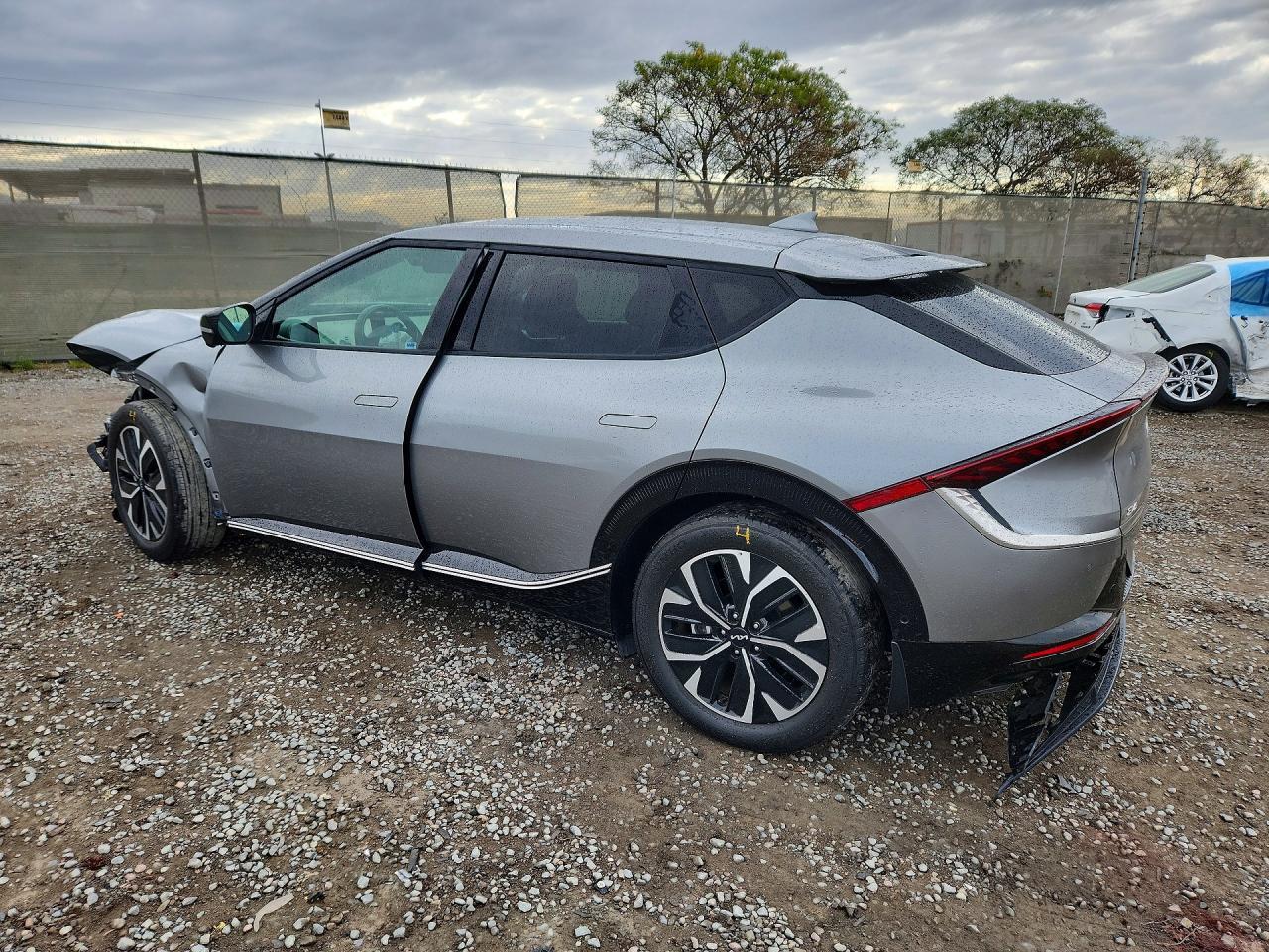 2023 KIA EV6