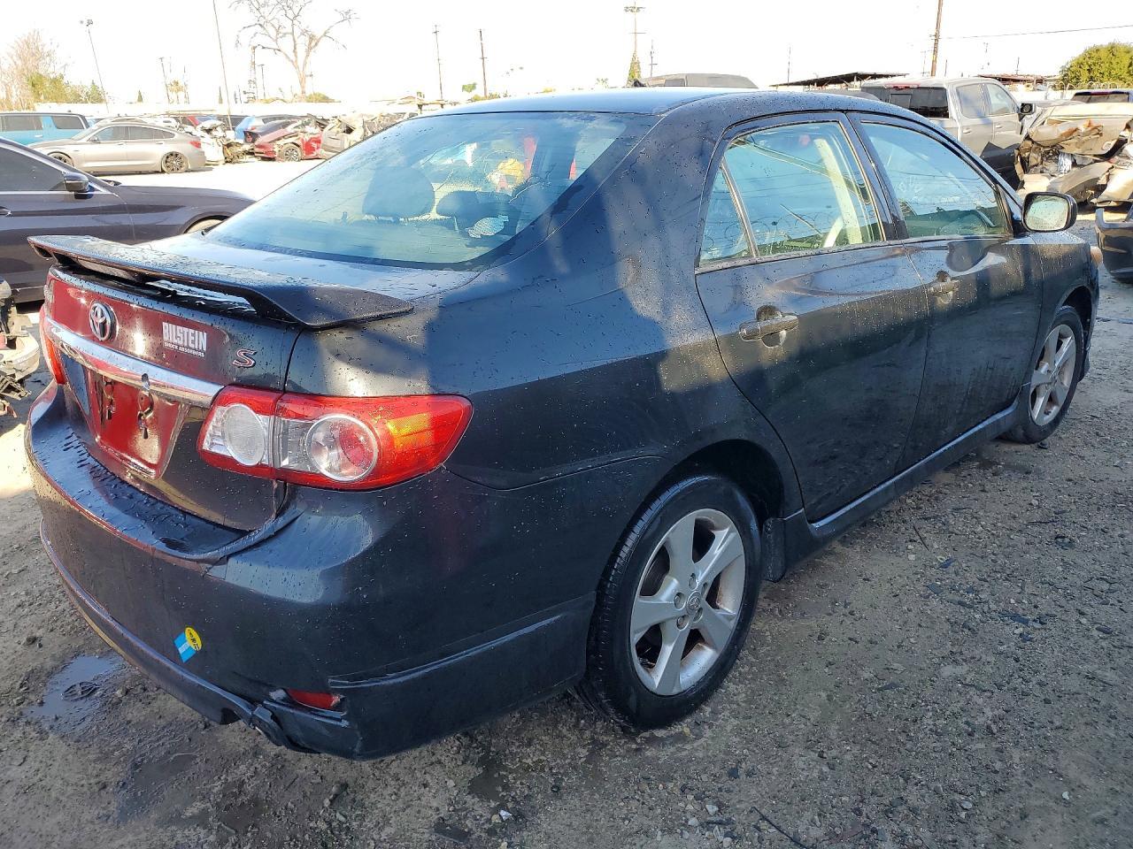 2011 TOYOTA COROLLA