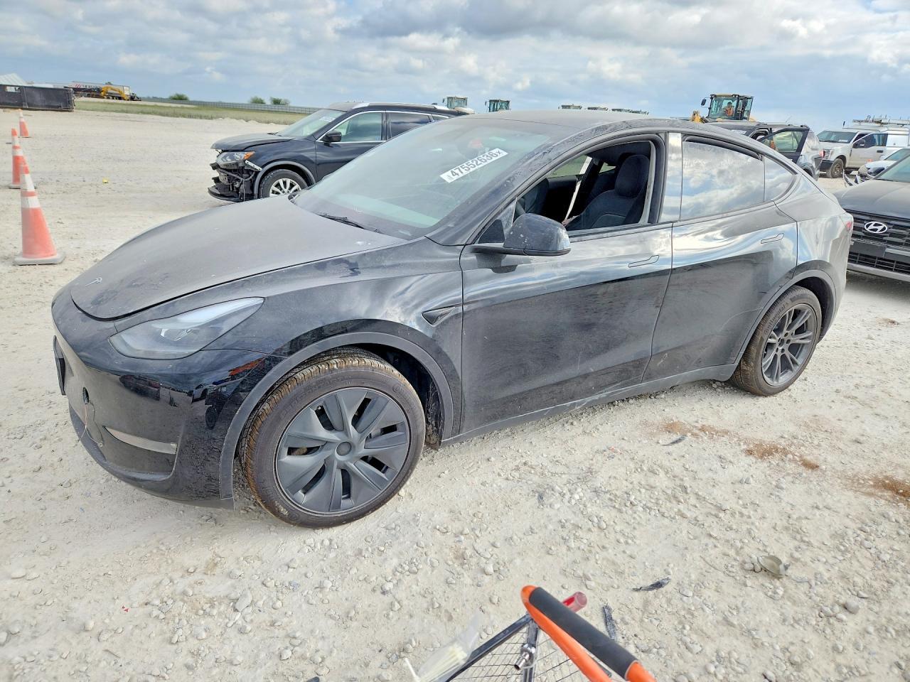 2024 TESLA MODEL Y