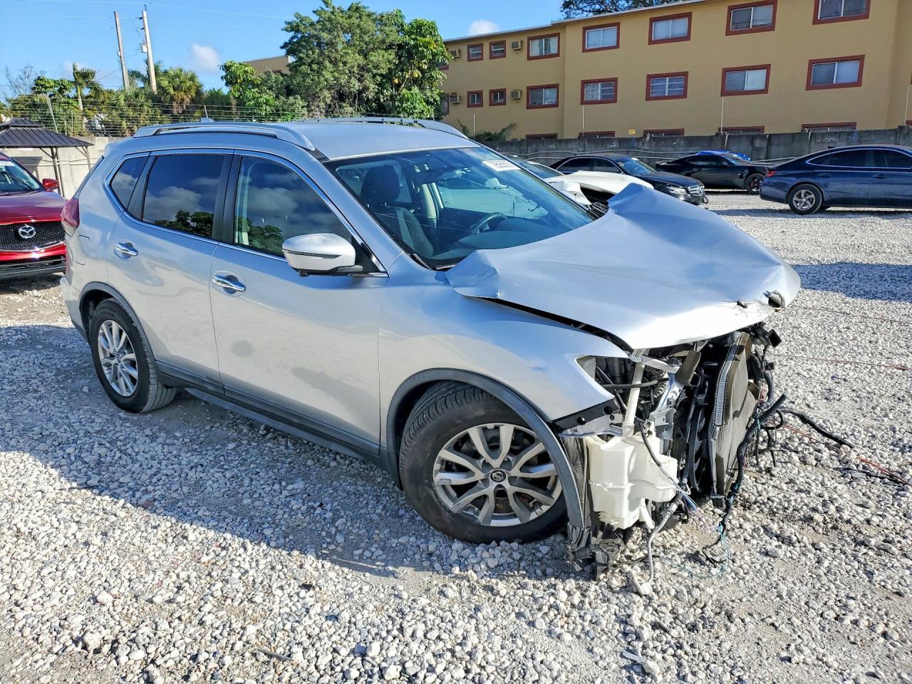 2018 NISSAN ROGUE