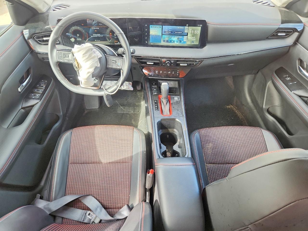 2025 NISSAN KICKS