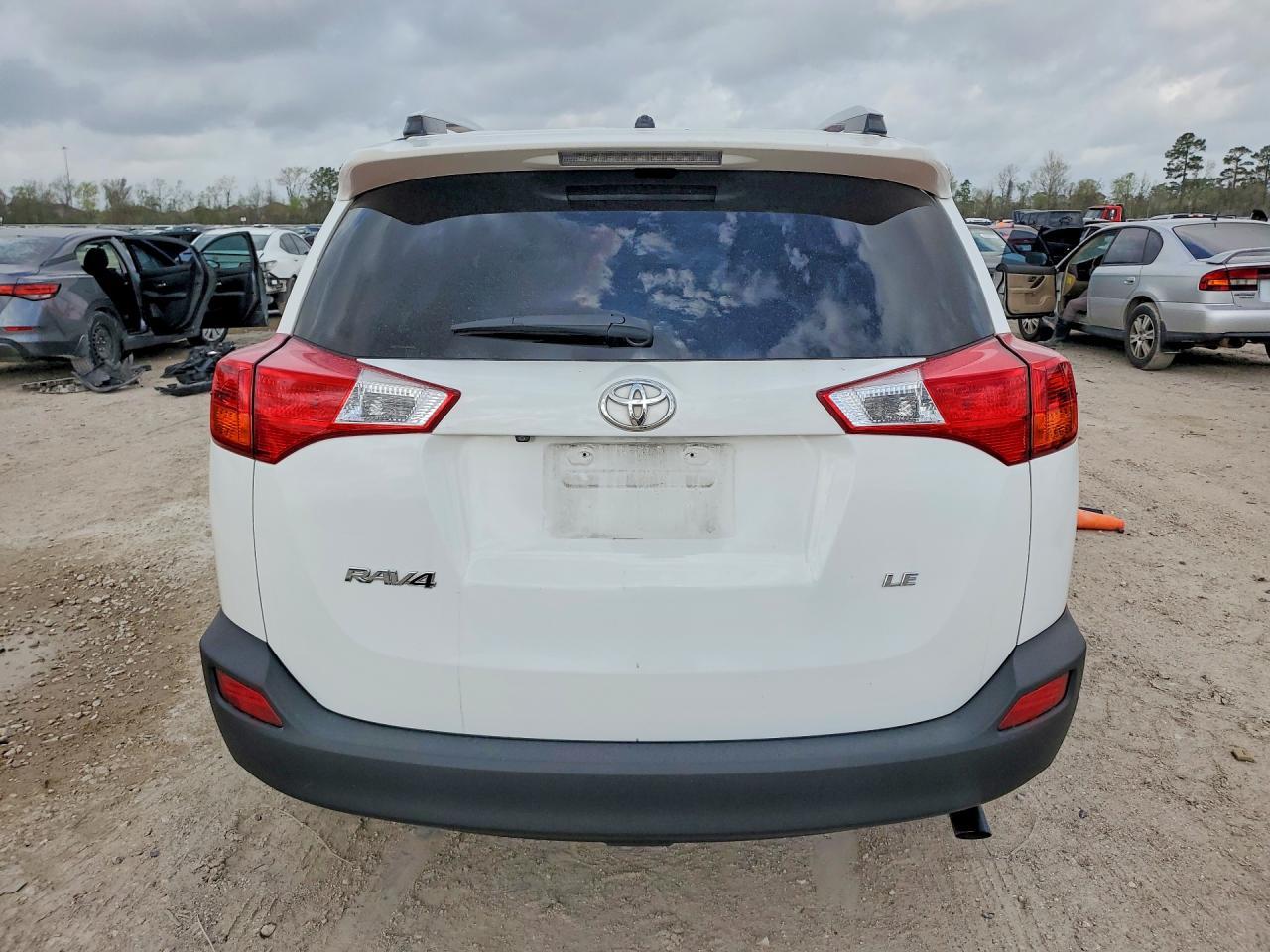 2015 TOYOTA RAV4