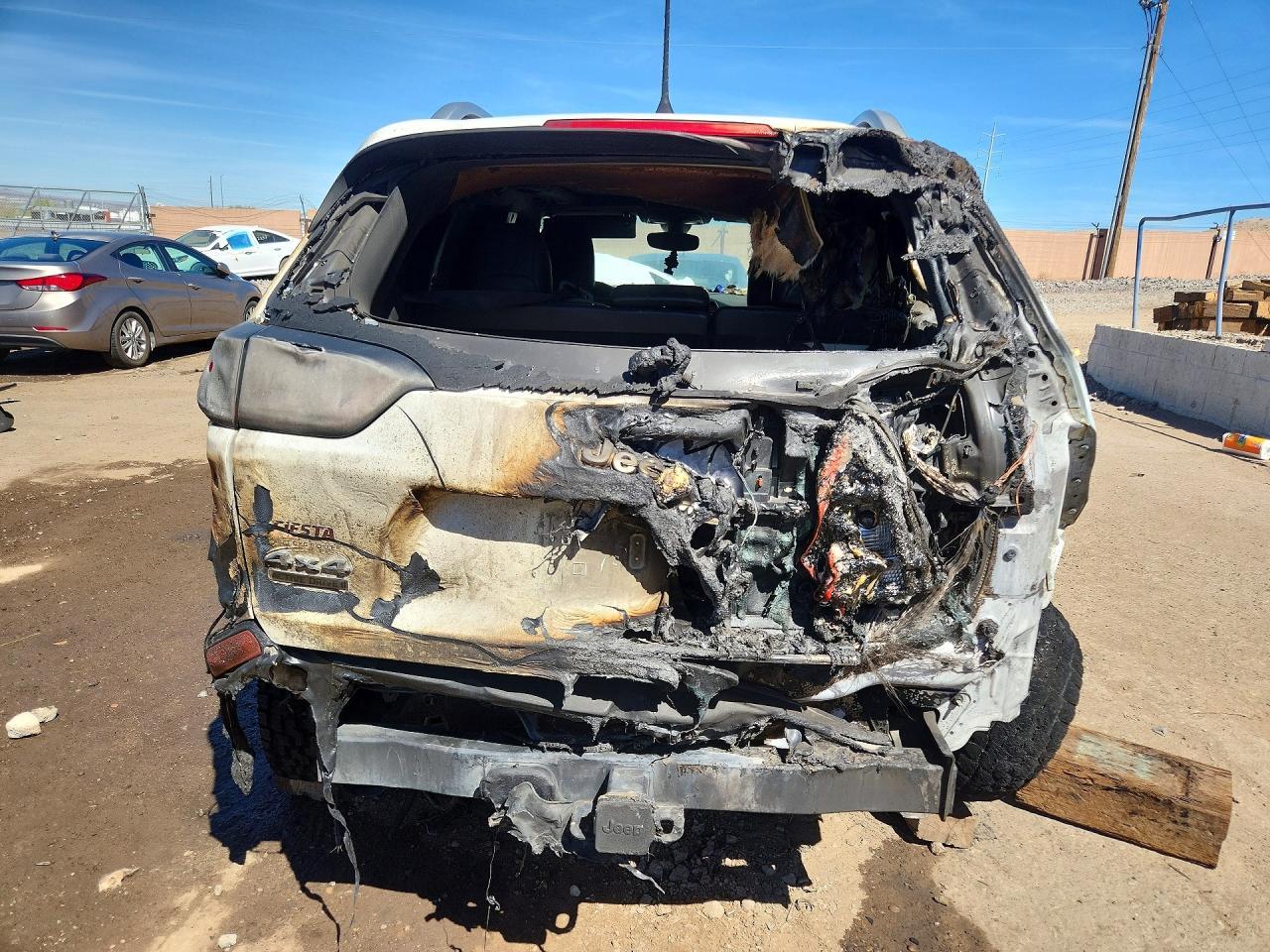 2019 JEEP CHEROKEE