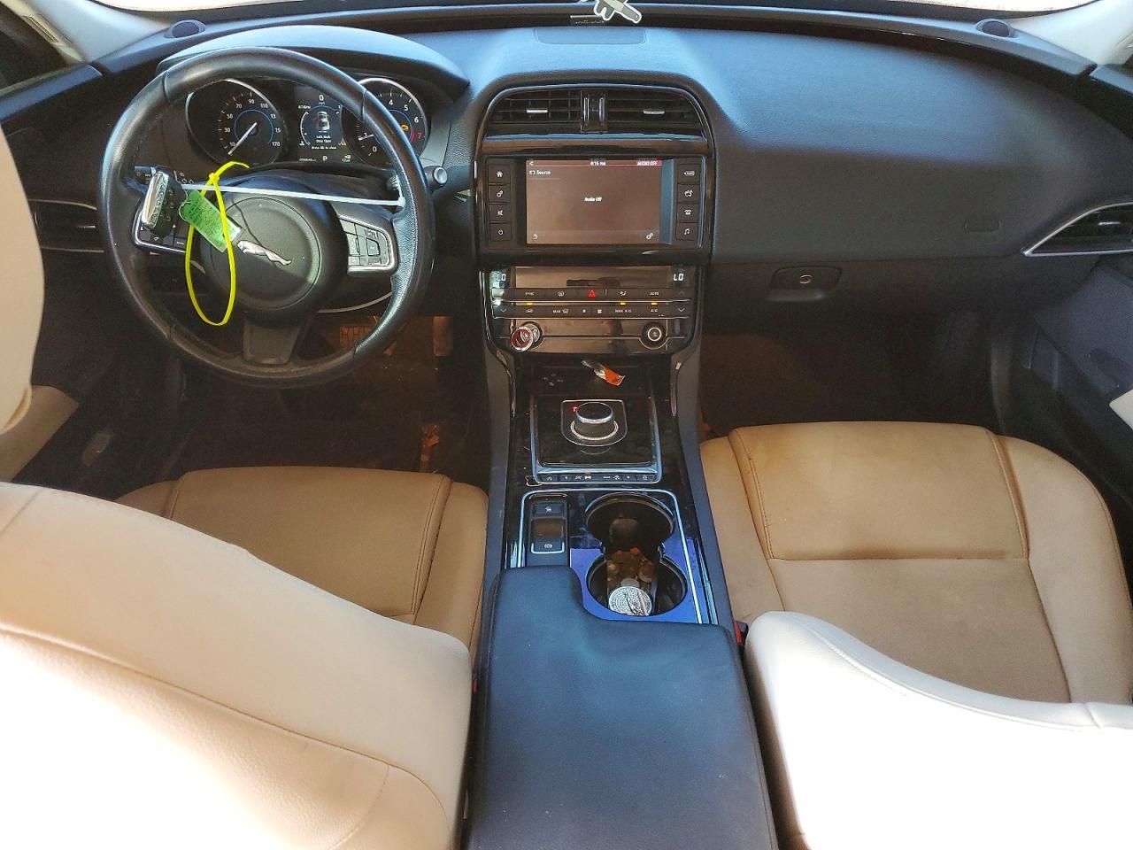 2017 JAGUAR XE
