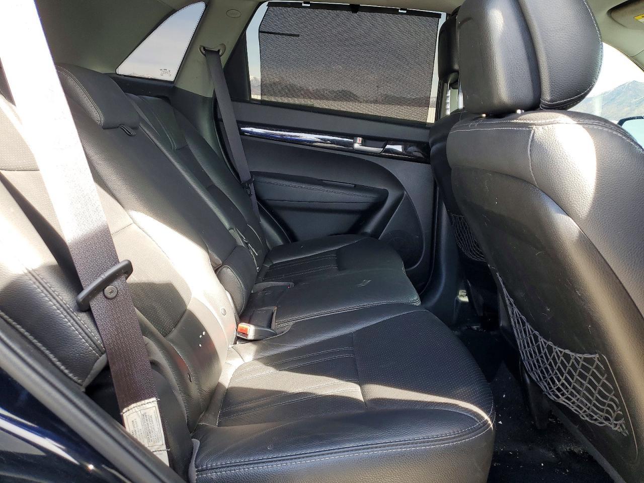 2015 KIA SORENTO