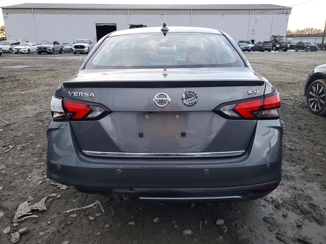 2022 NISSAN VERSA