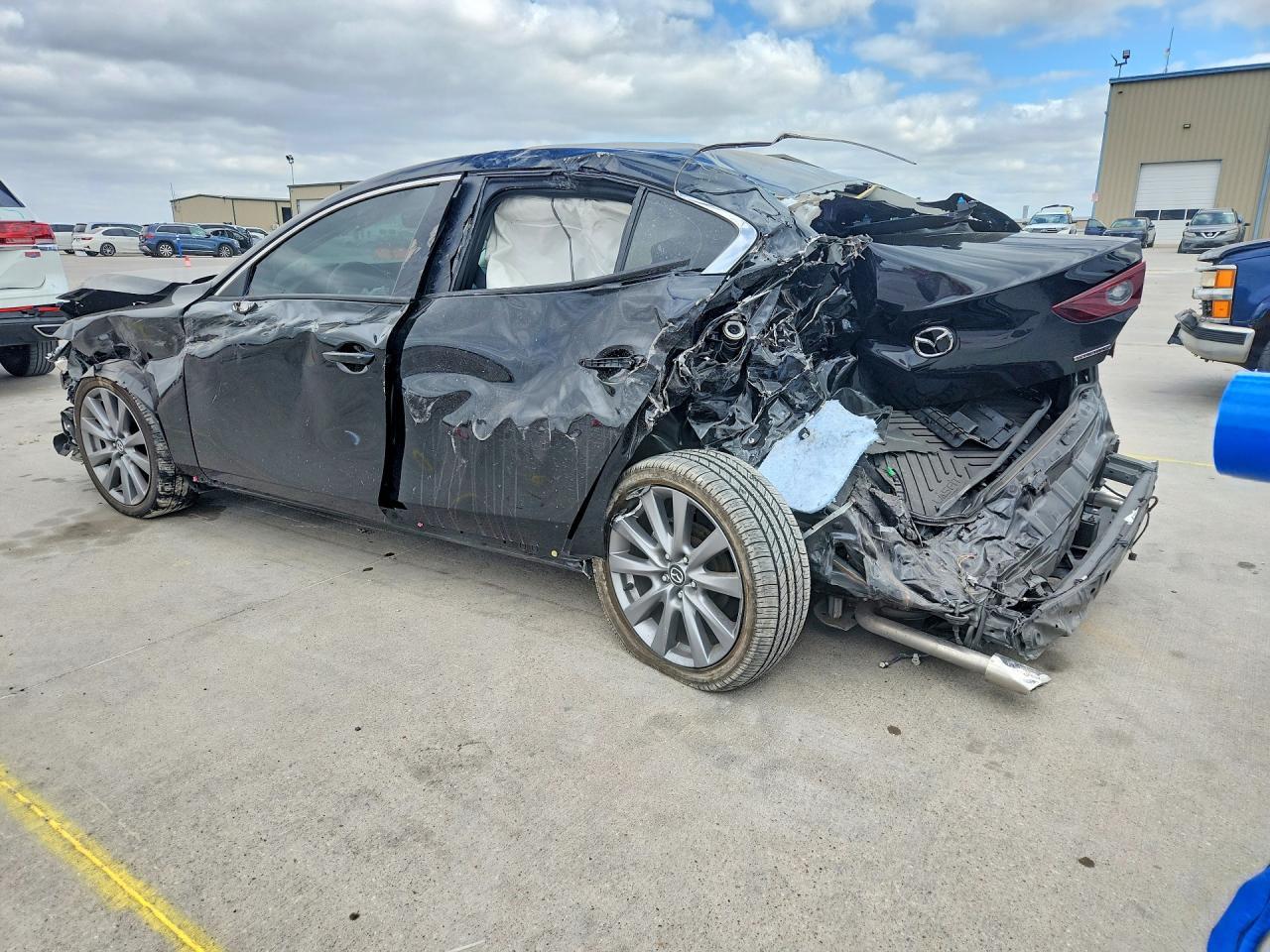 2025 MAZDA 3