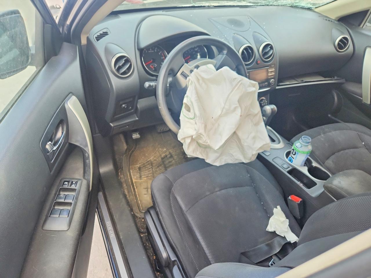 2014 NISSAN ROGUE