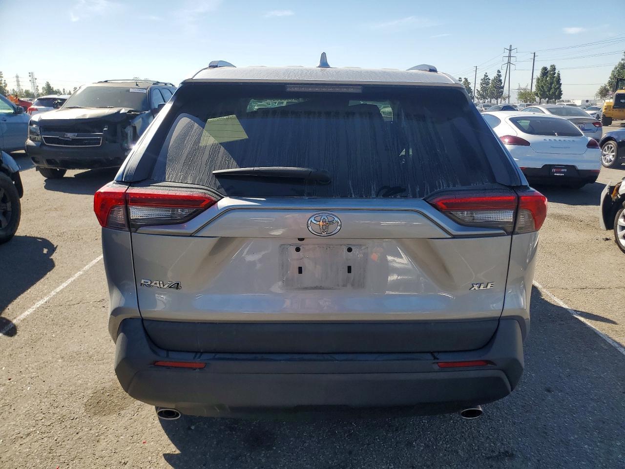 2020 TOYOTA RAV4