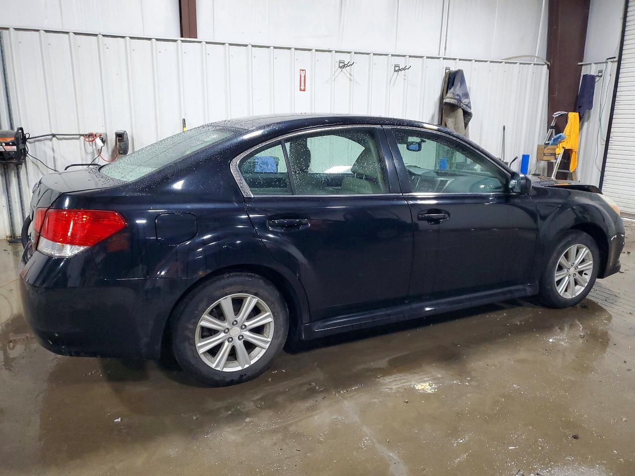 2012 SUBARU Legacy