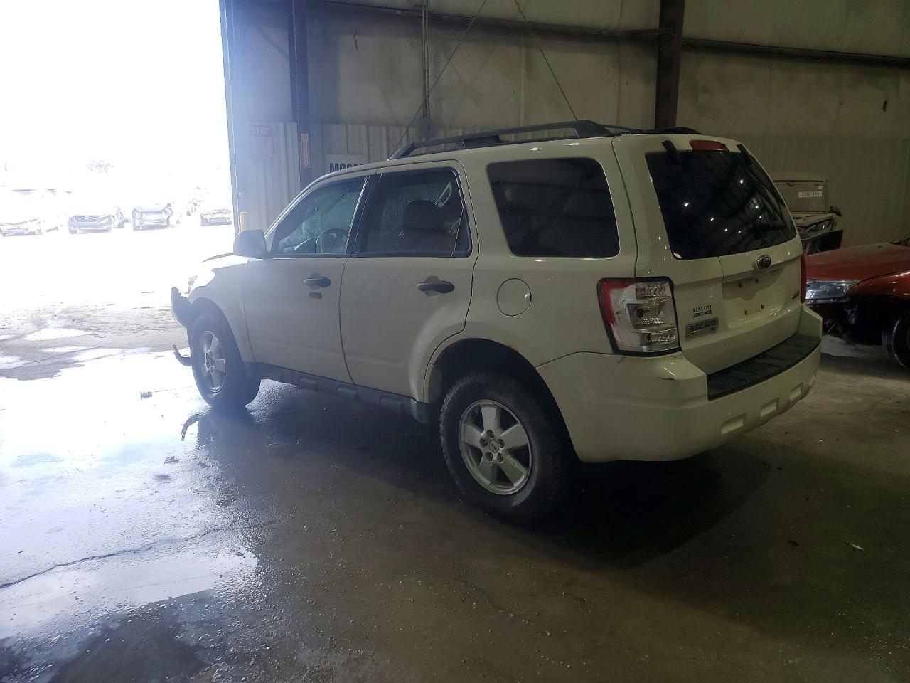 2009 FORD ESCAPE