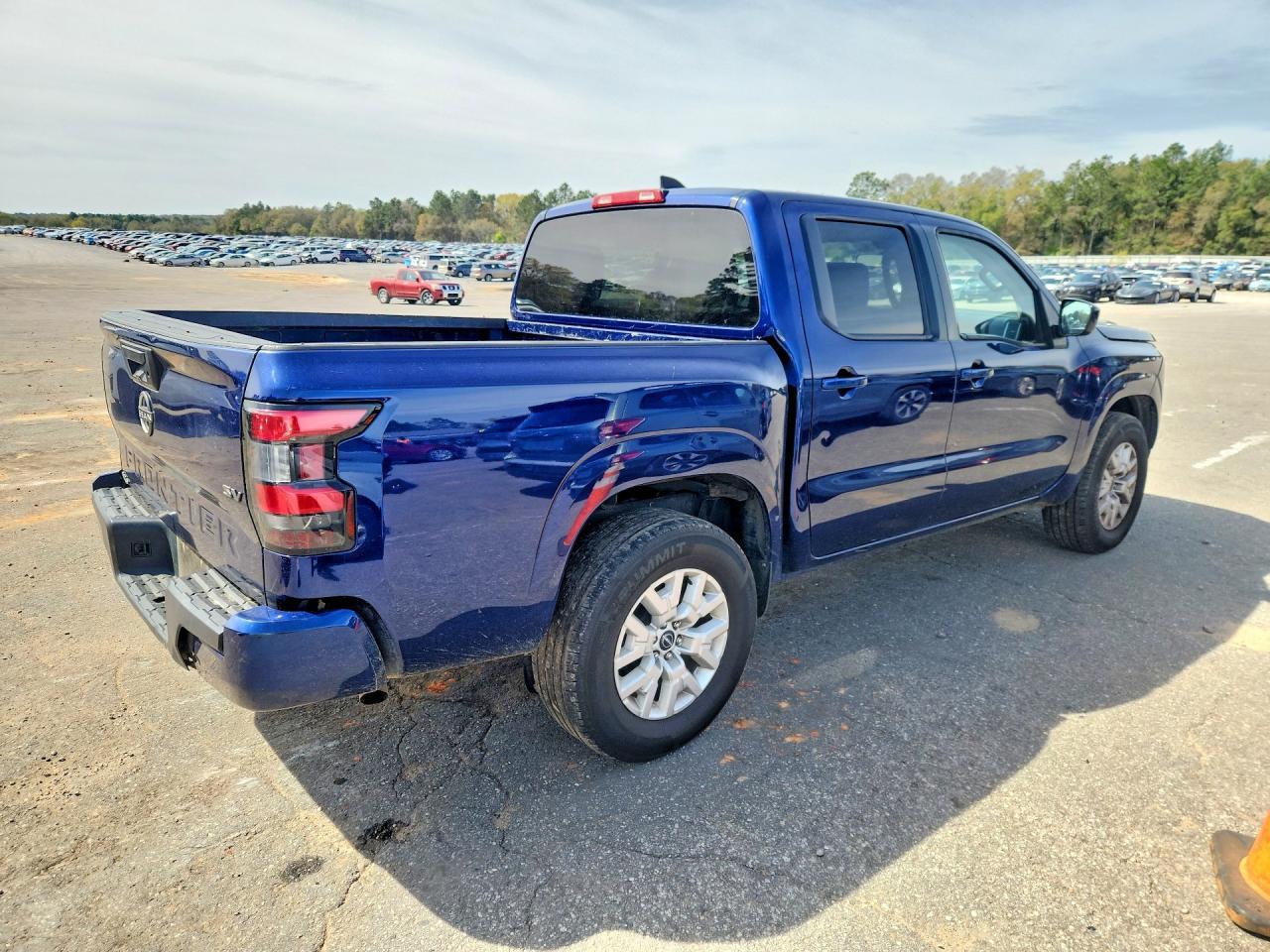 2022 NISSAN Frontier