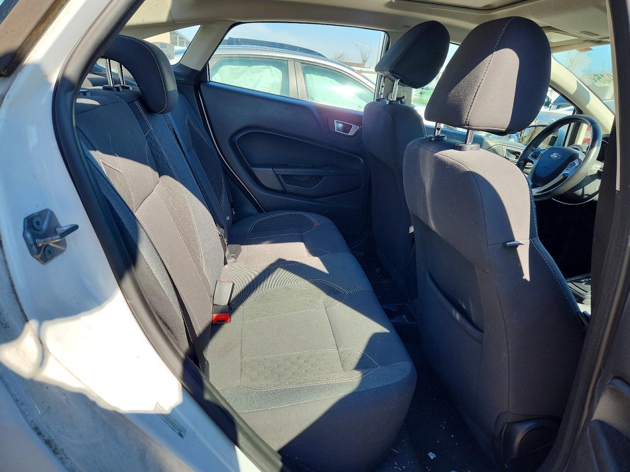 2014 FORD Fiesta