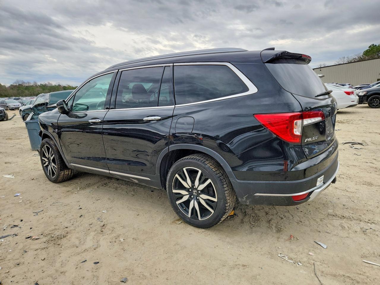 2021 HONDA PILOT