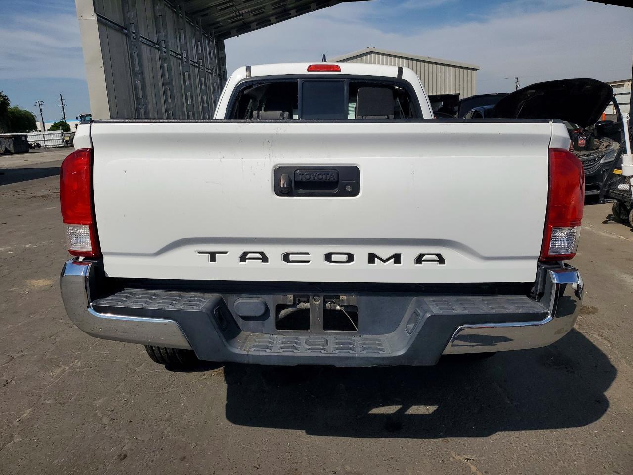 2016 TOYOTA TACOMA