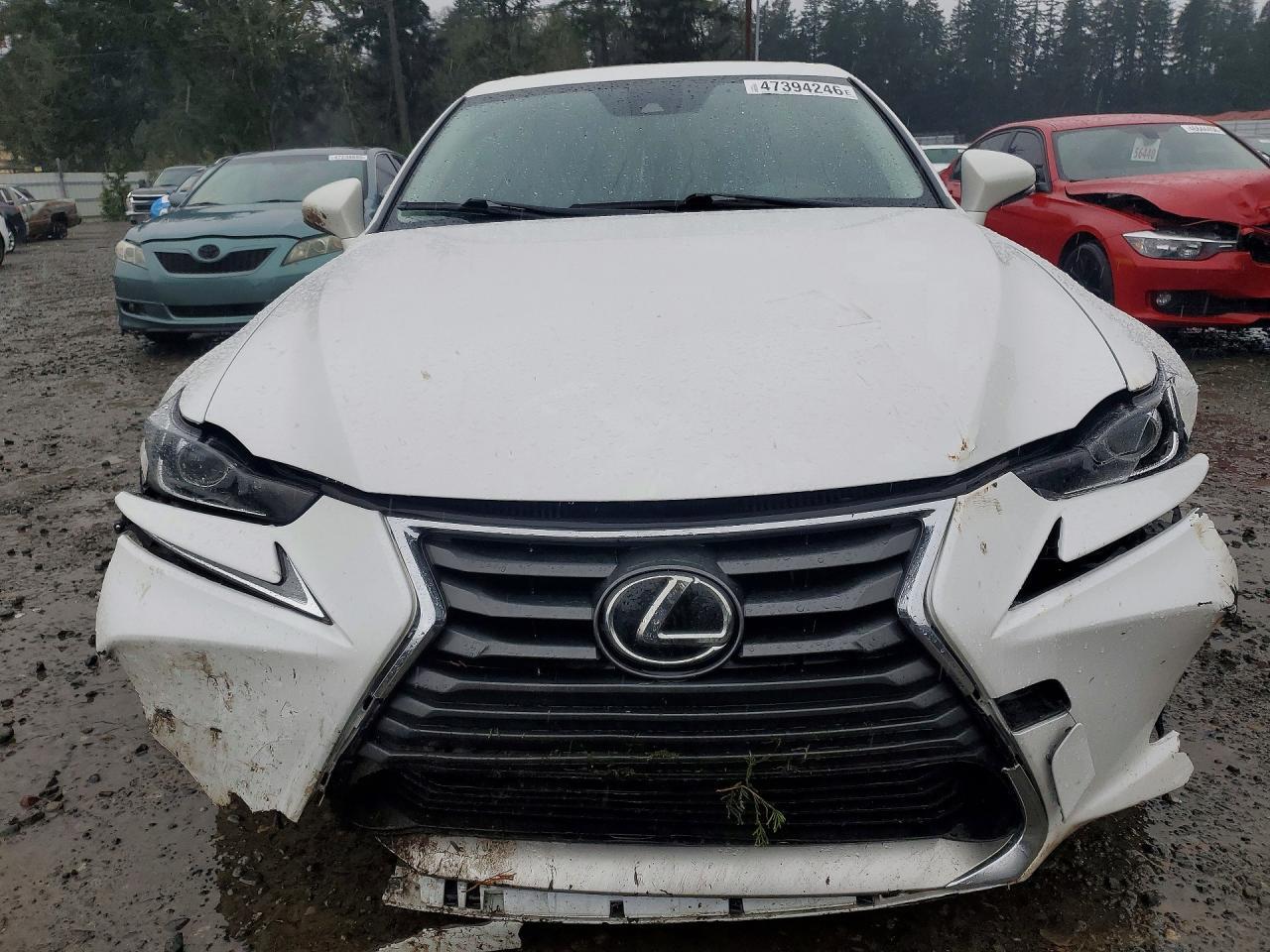 2017 LEXUS IS 300