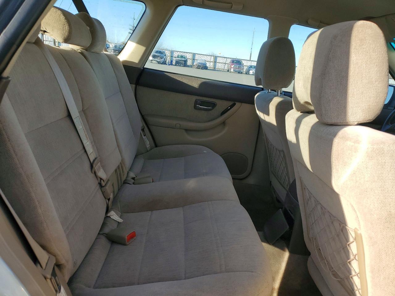 2002 SUBARU Legacy