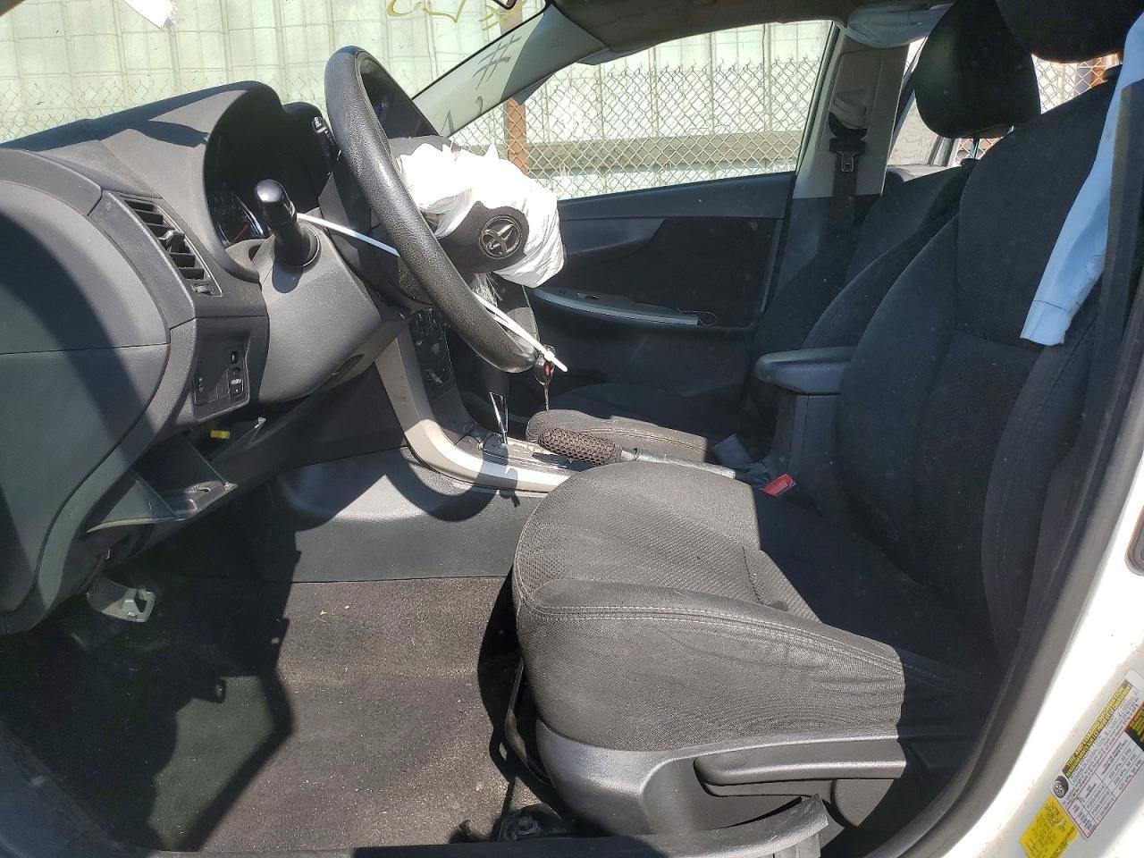 2013 TOYOTA COROLLA