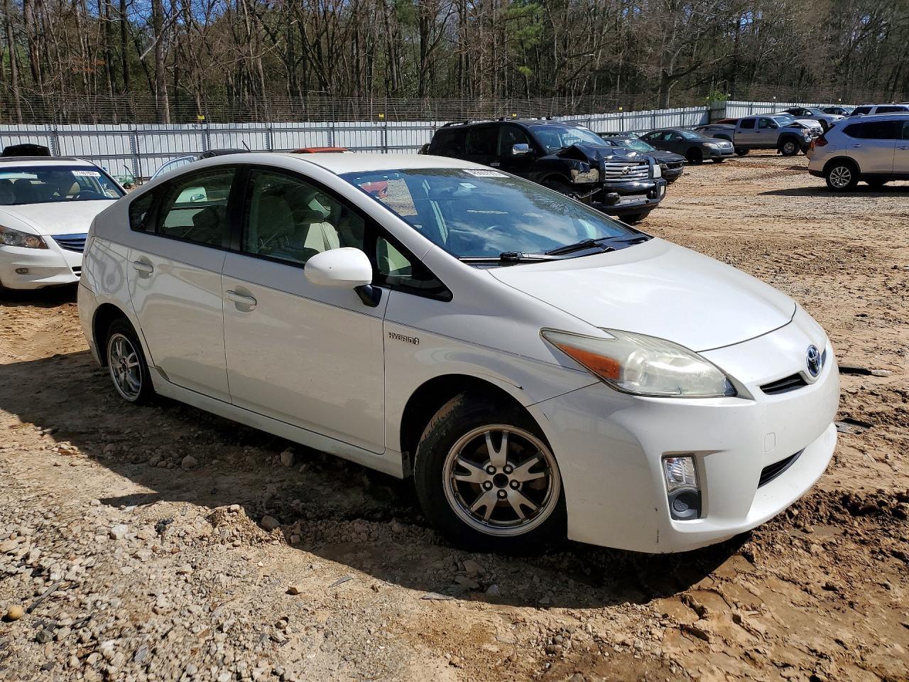 2011 TOYOTA PRIUS