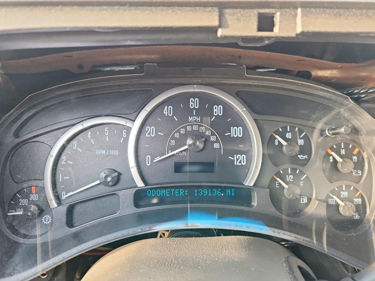 2004 CADILLAC ESCALADE