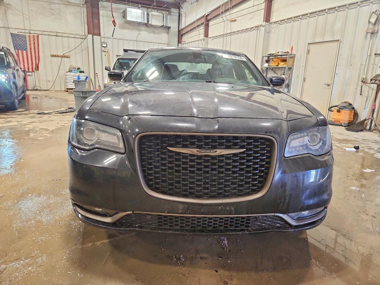 2016 CHRYSLER 300