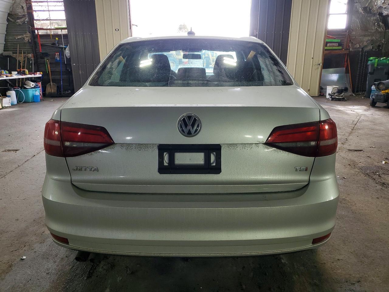 2016 VOLKSWAGEN JETTA