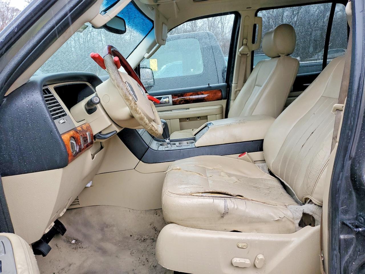 2005 LINCOLN Navigator