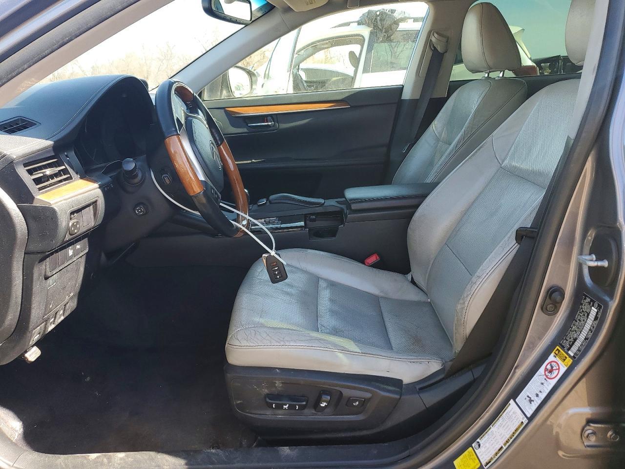 2013 LEXUS ES 300H