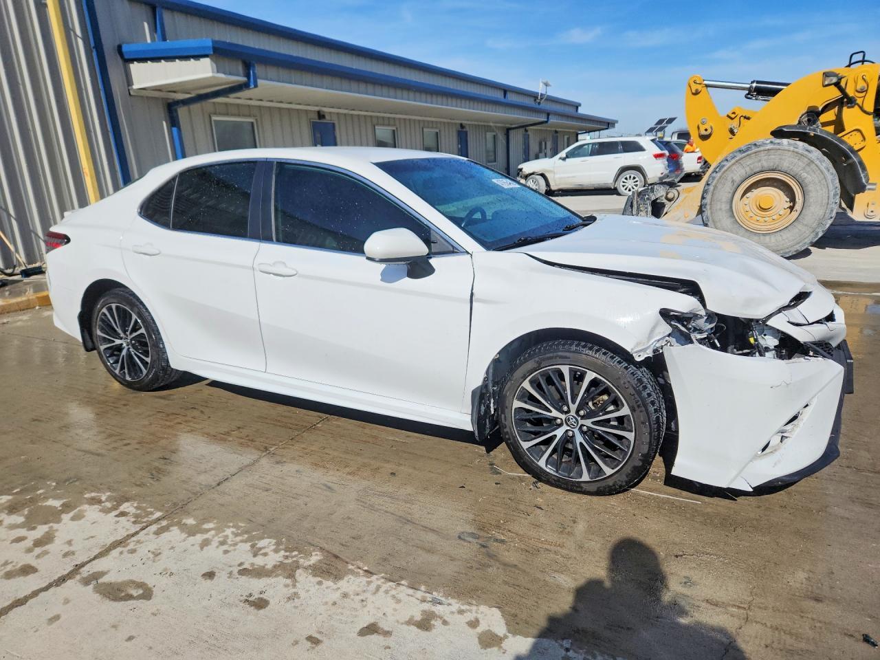 2019 TOYOTA CAMRY