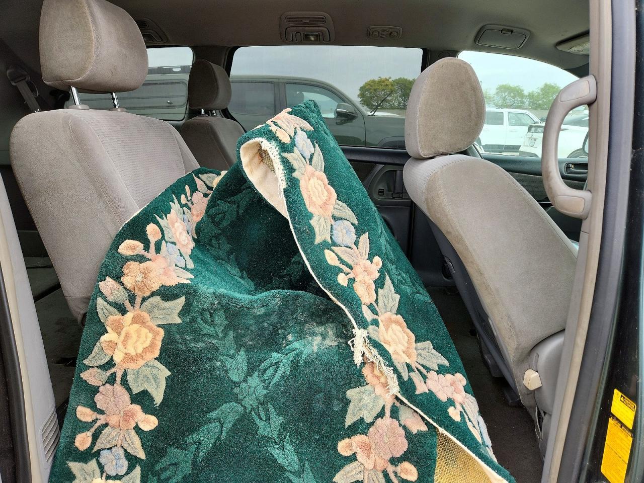 2004 TOYOTA SIENNA
