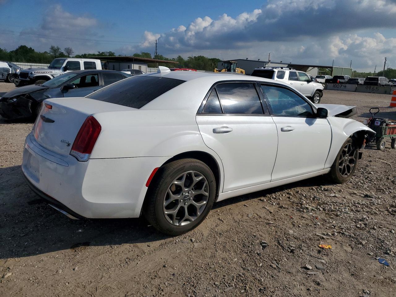 2015 CHRYSLER 300