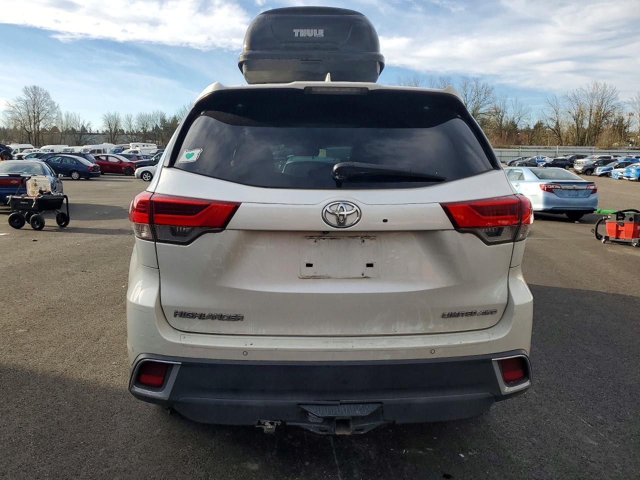 2018 TOYOTA HIGHLANDER