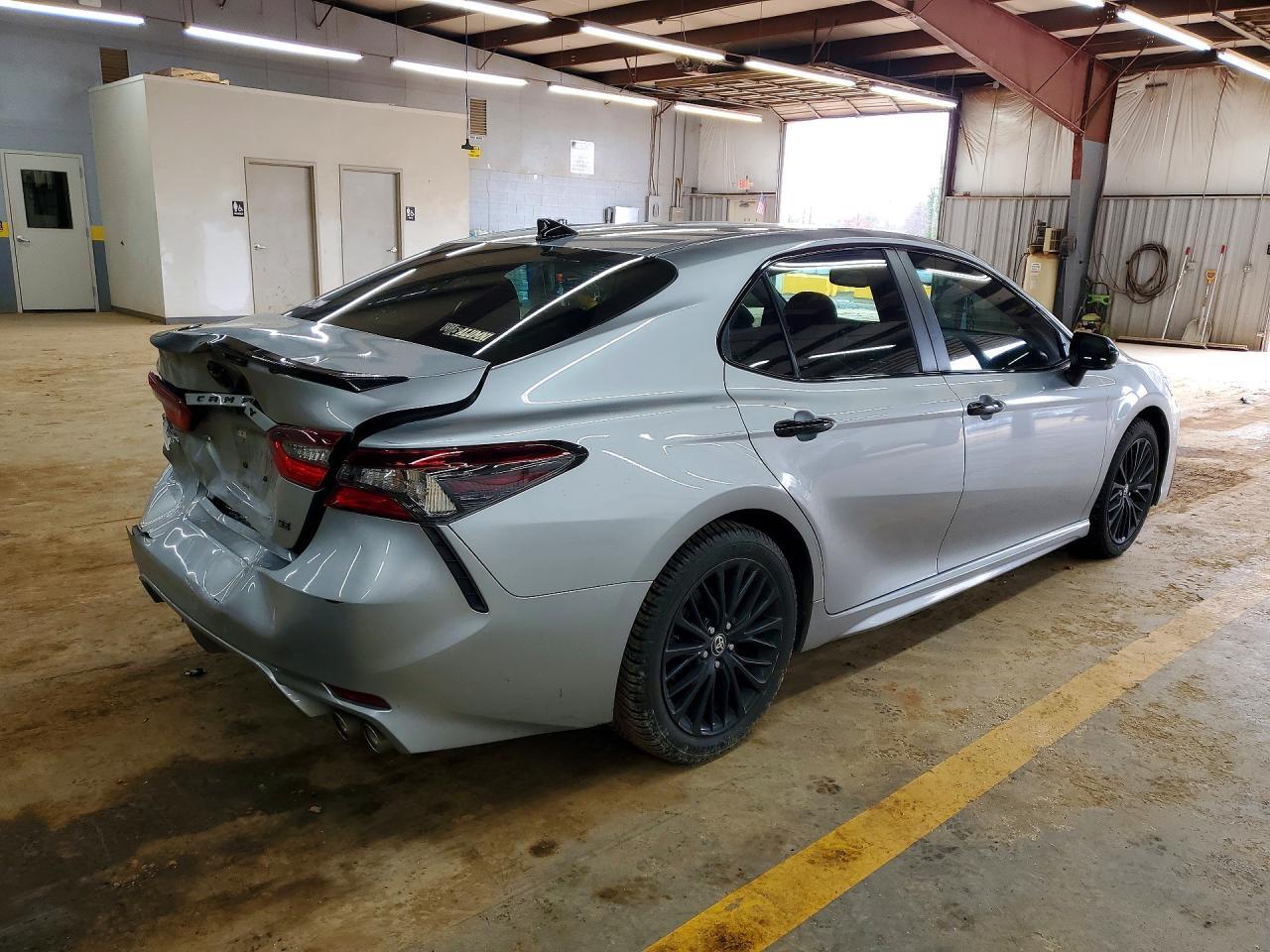 2022 TOYOTA CAMRY