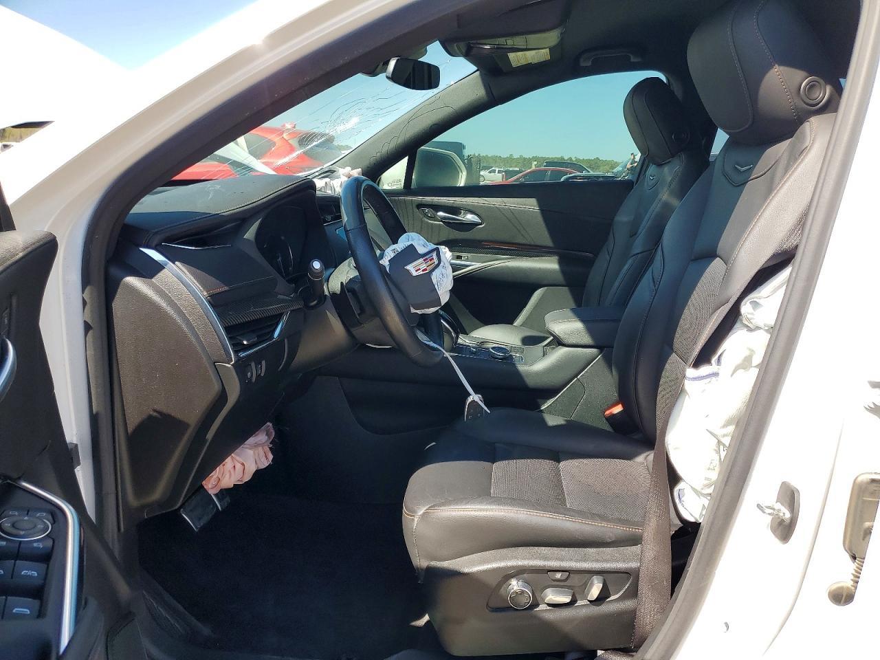 2020 CADILLAC XT4