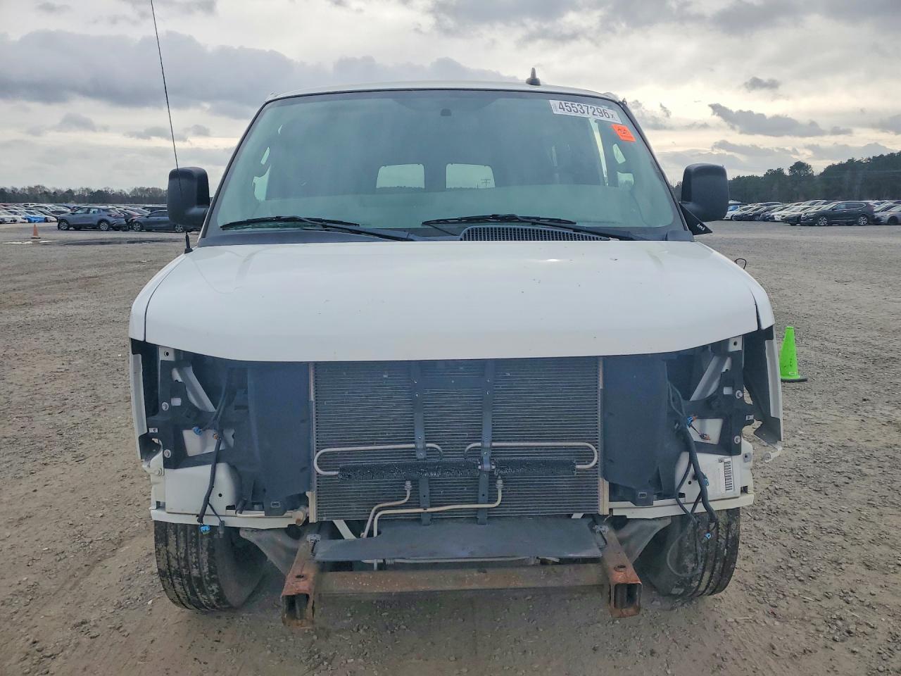 2018 CHEVROLET Express 3500