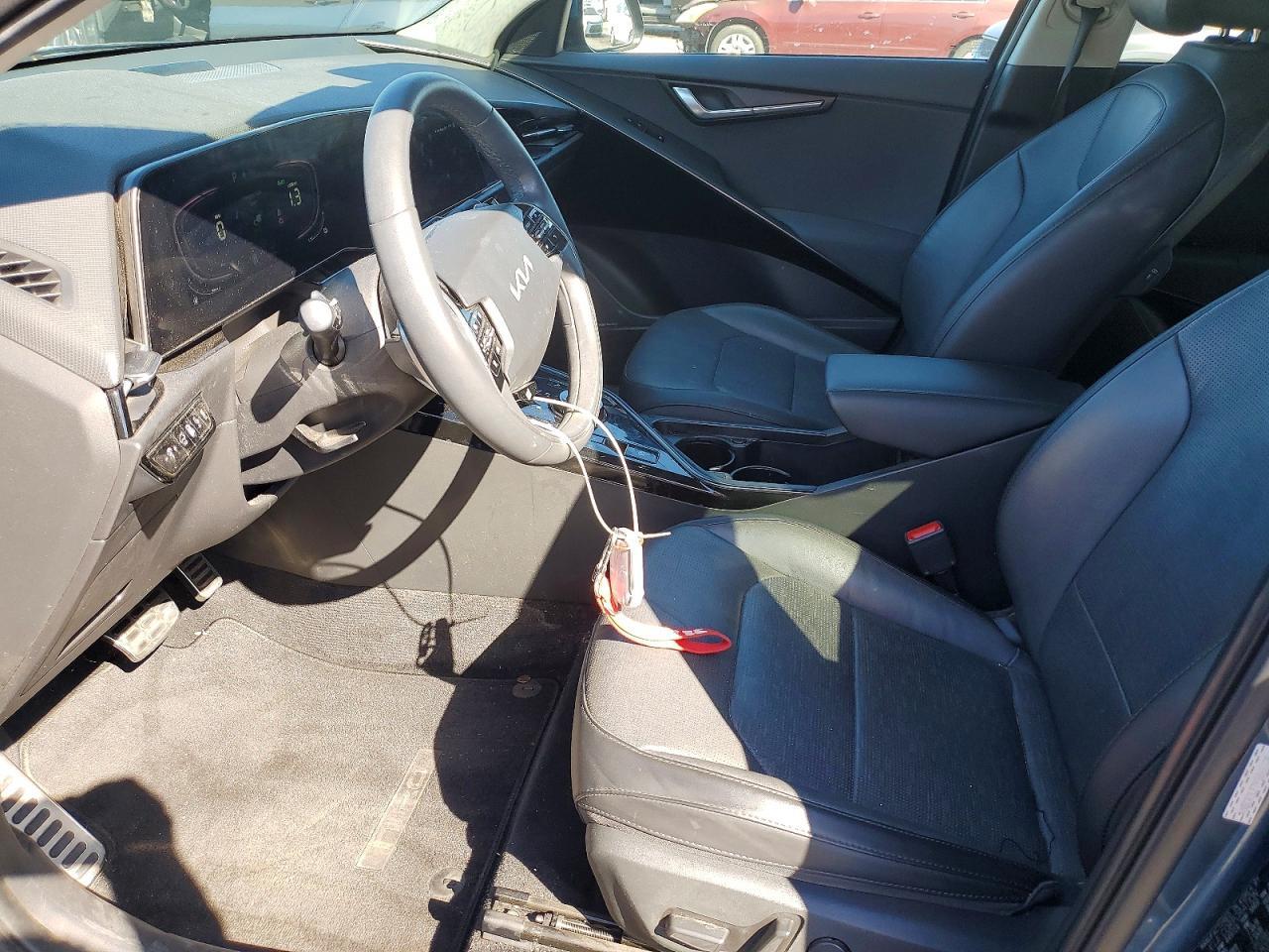 2023 KIA Niro