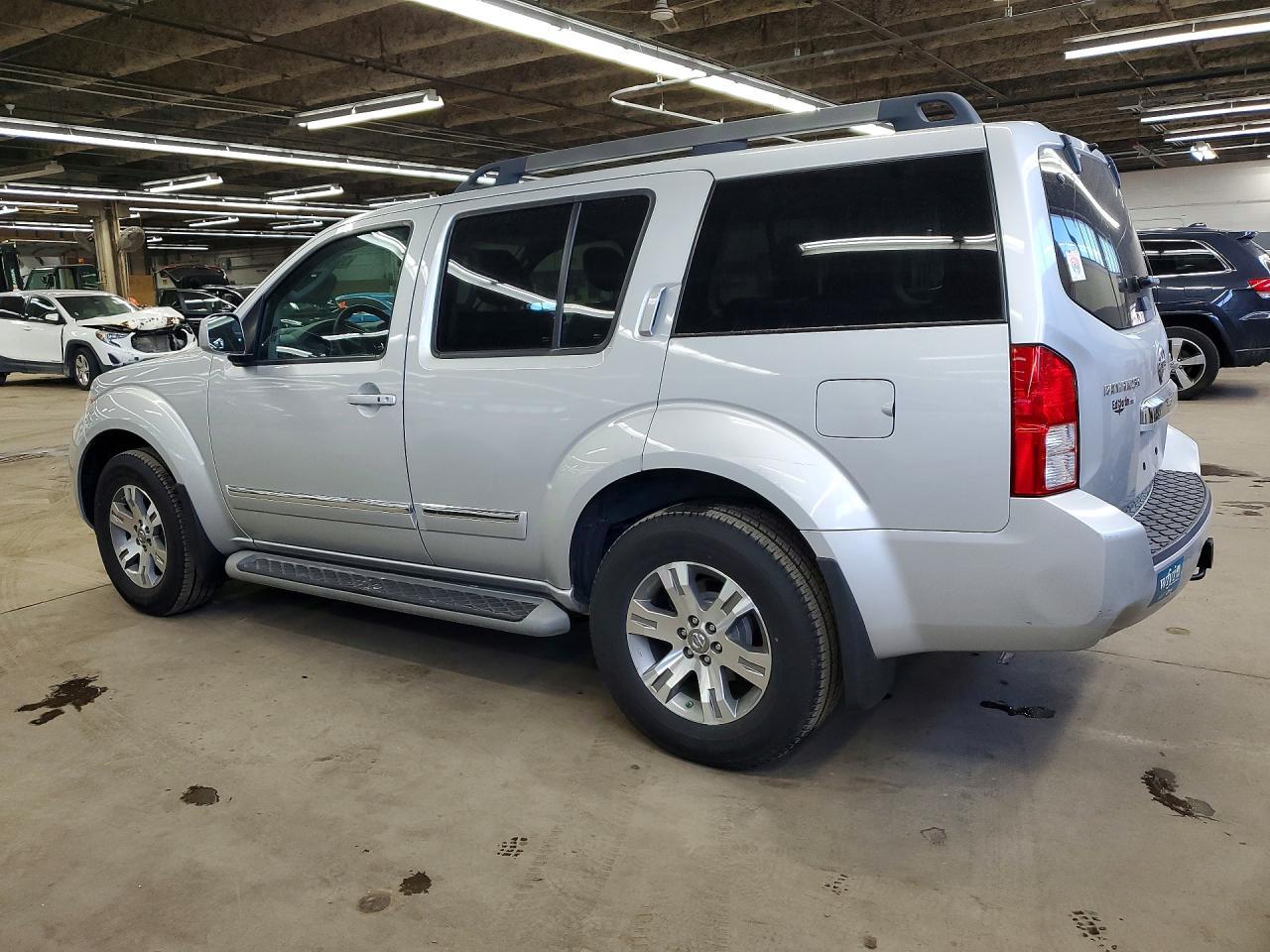 2012 NISSAN PATHFINDER