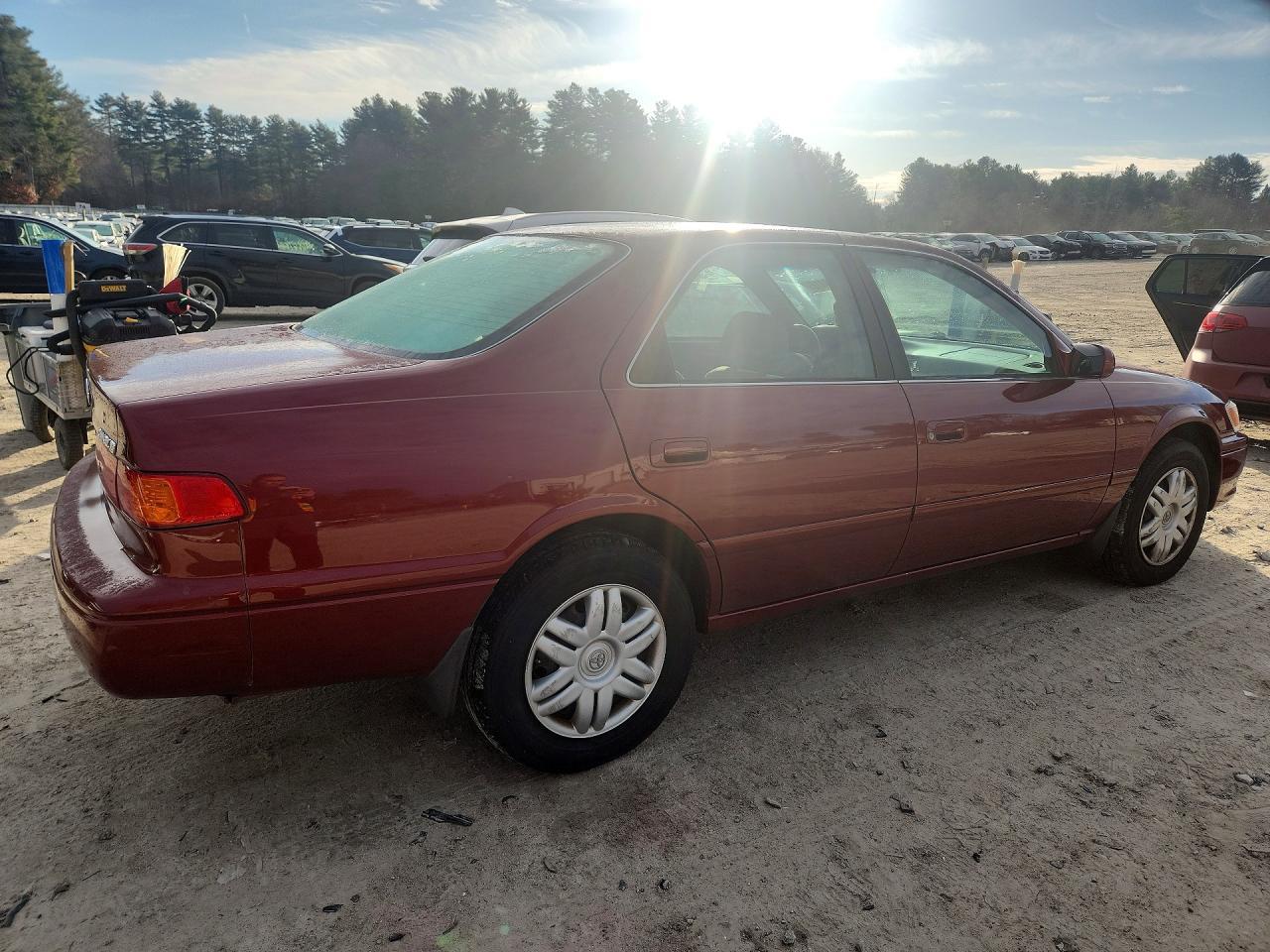 2001 TOYOTA CAMRY