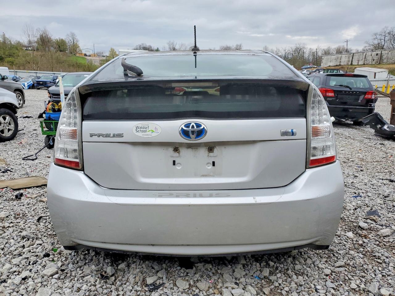 2011 TOYOTA PRIUS