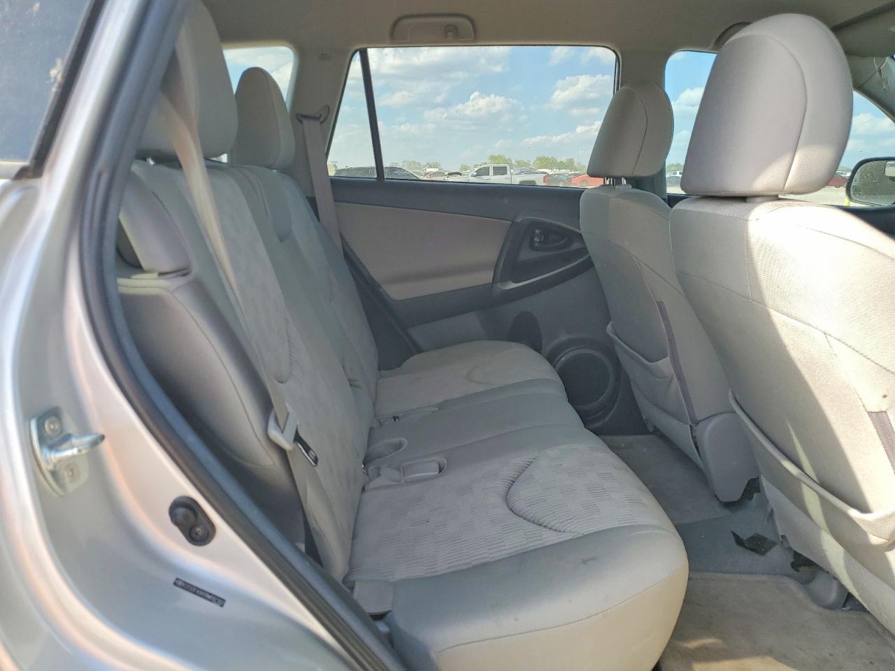 2011 TOYOTA RAV4